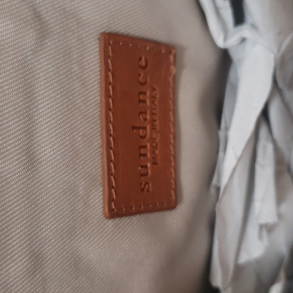 NWOT Beautiful Sundance Leather Convertable Crossbody Waist Bag - Picture 5 of 8